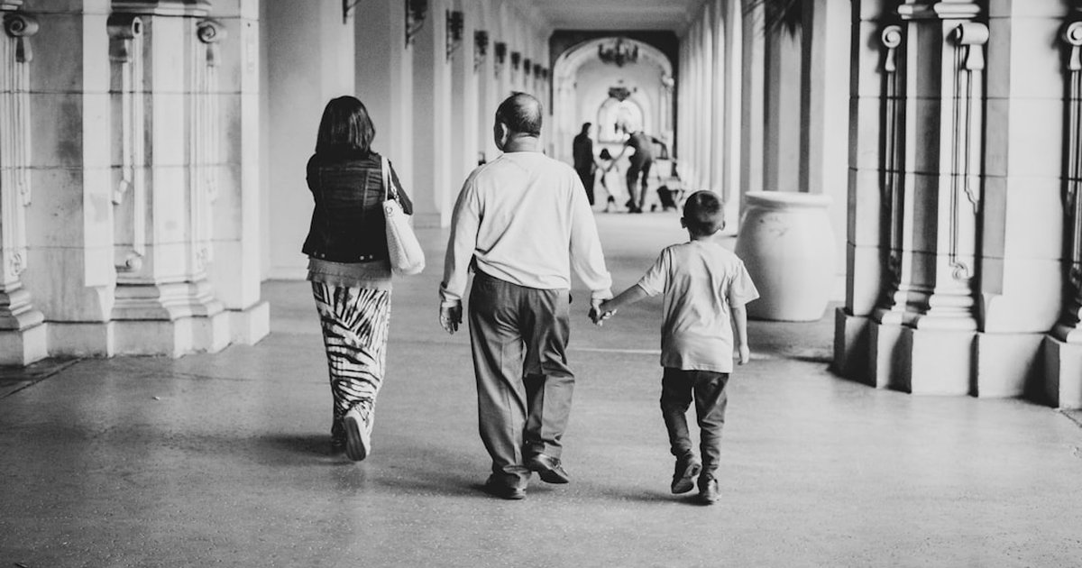 Signing birth certificate can risk paternity rights in GA